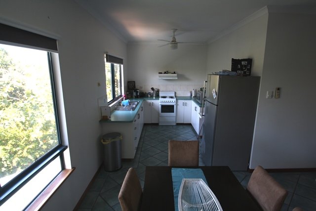 Unit 18/10 Bagot  BROOME 3