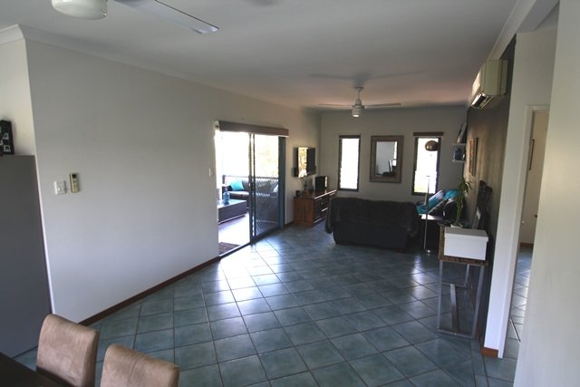 Unit 18/10 Bagot  BROOME 4