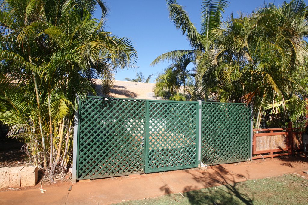 Unit 190/122 Port Drive BROOME 11