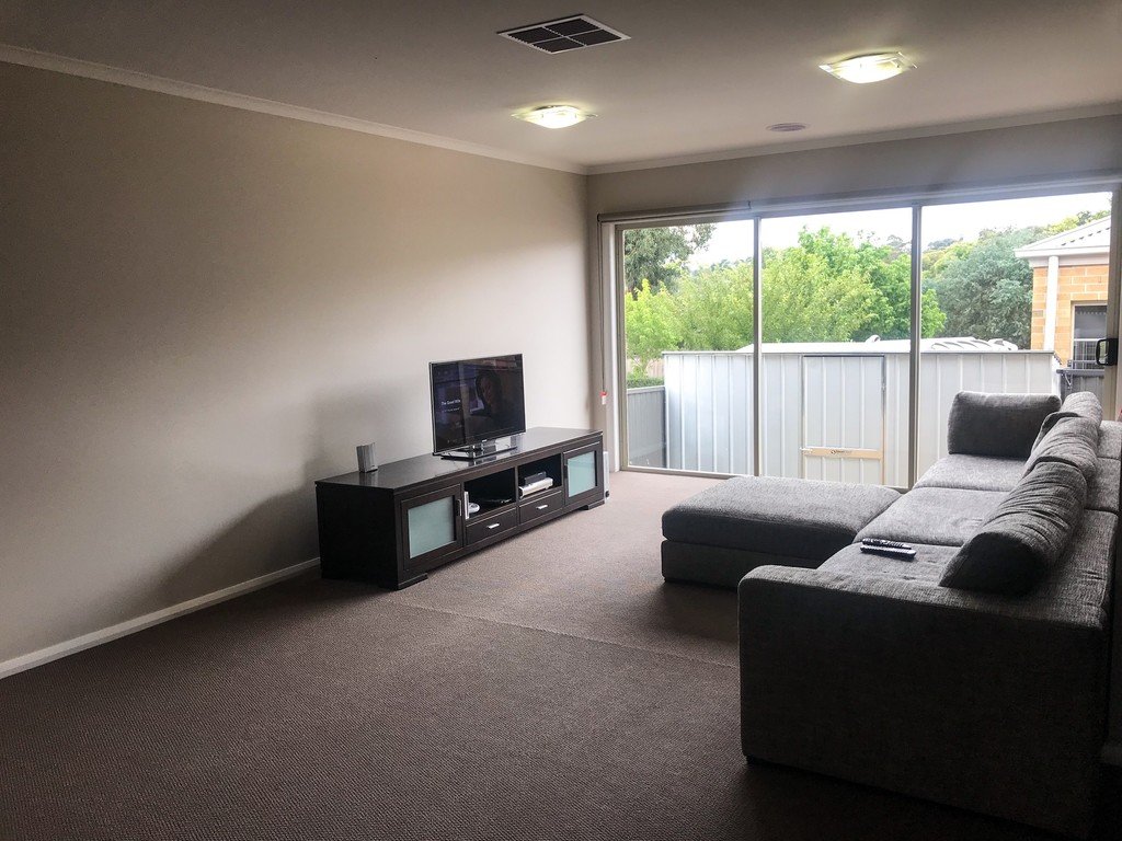 Unit 2, 27A Water Street BROWN HILL 3