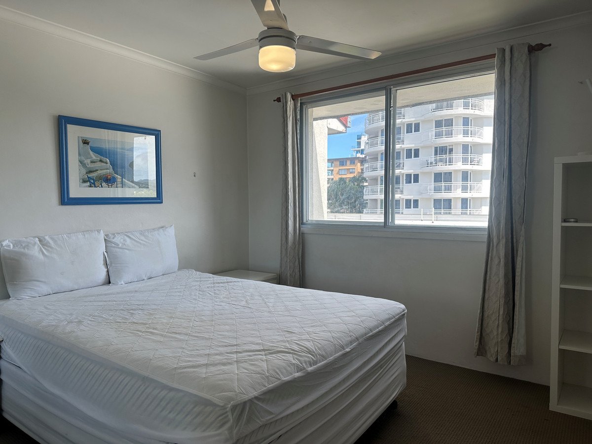 Unit 21 "St Marie" 1899 Gold Coast Highway BURLEIGH HEADS 5