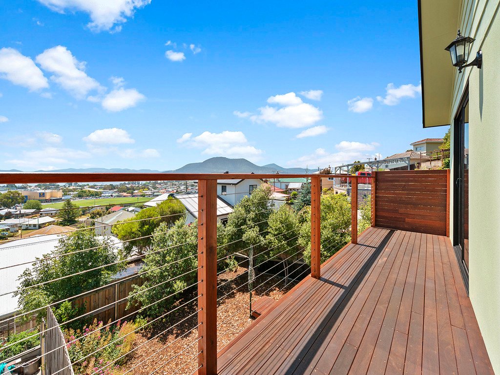 Unit 2/10 Bowden Street GLENORCHY 6