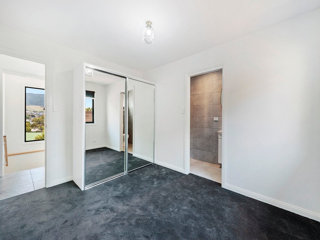 Unit 2/10 Bowden Street GLENORCHY 10