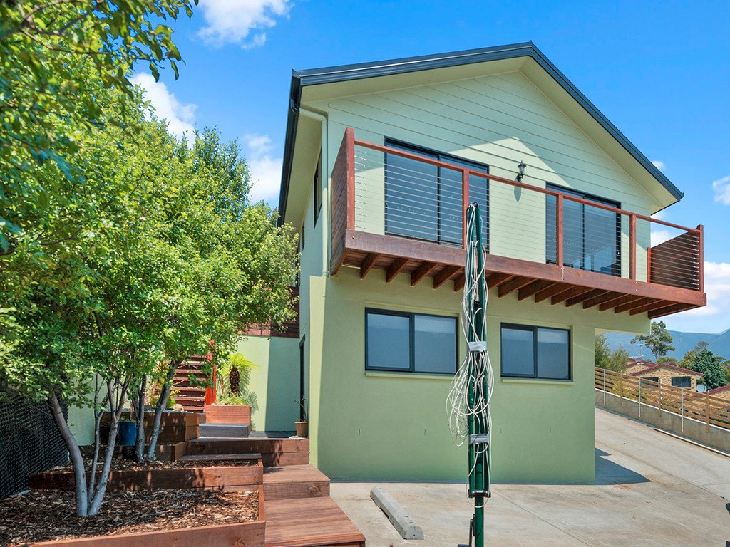 Unit 2/10 Bowden Street GLENORCHY 17