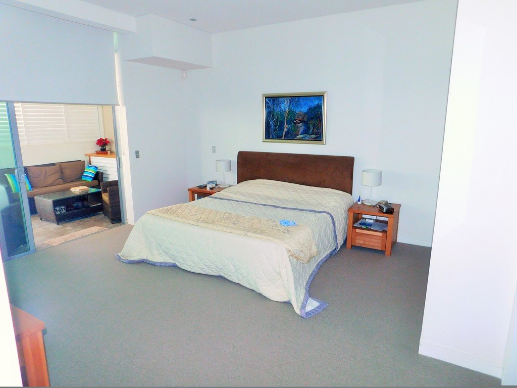 Unit 2/106 The Esplanade BURLEIGH HEADS 9