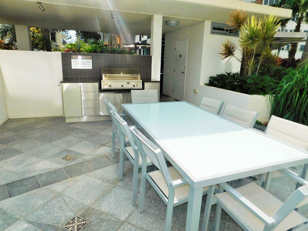 Unit 2/106 The Esplanade BURLEIGH HEADS 12