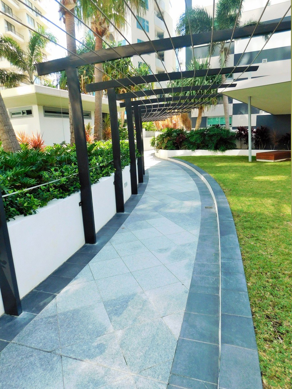 Unit 2/106 The Esplanade BURLEIGH HEADS 15