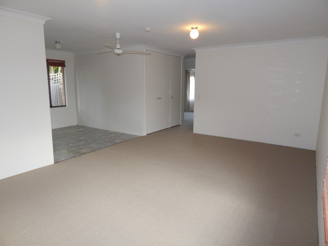 Unit 2/110 Christine Avenue BURLEIGH WATERS 3