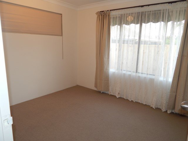 Unit 2/110 Christine Avenue BURLEIGH WATERS 6