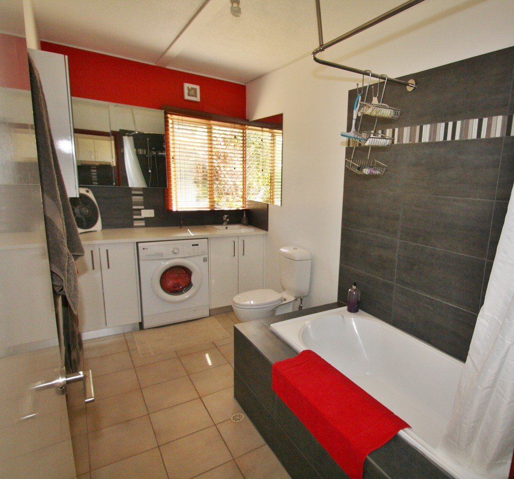 Unit 2/18 Dolby Road CABLE BEACH 4