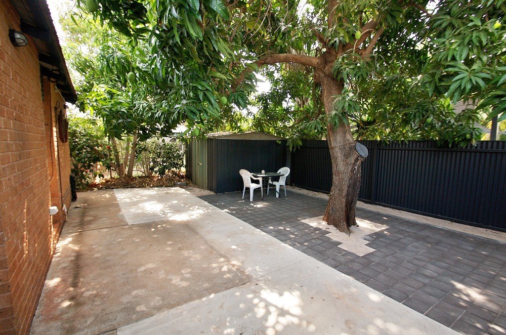 Unit 2/18 Dolby Road CABLE BEACH 8