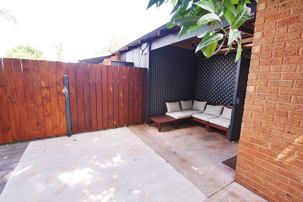Unit 2/18 Dolby Road CABLE BEACH 9