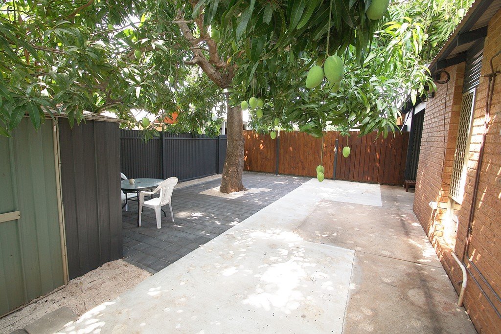 Unit 2/18 Dolby Road CABLE BEACH 10