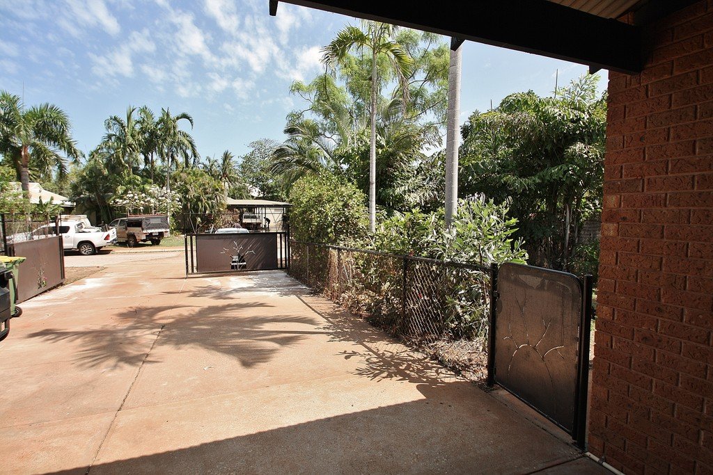 Unit 2/18 Dolby Road CABLE BEACH 12