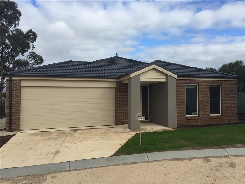 Unit 2/21 Wood Street NORTH BENDIGO 1