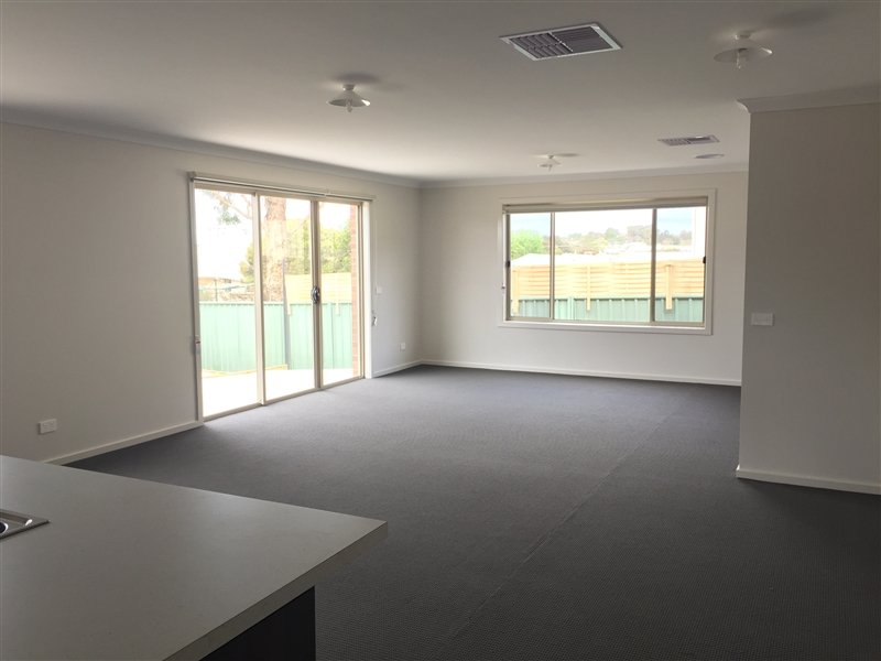 Unit 2/21 Wood Street NORTH BENDIGO 4