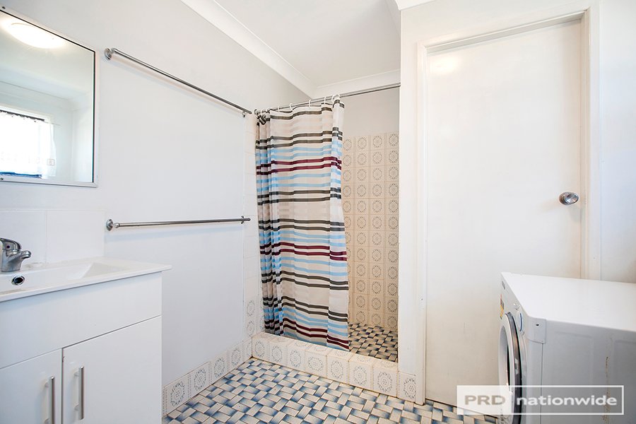 Unit 2/257 Goonoo Goonoo Road TAMWORTH 3