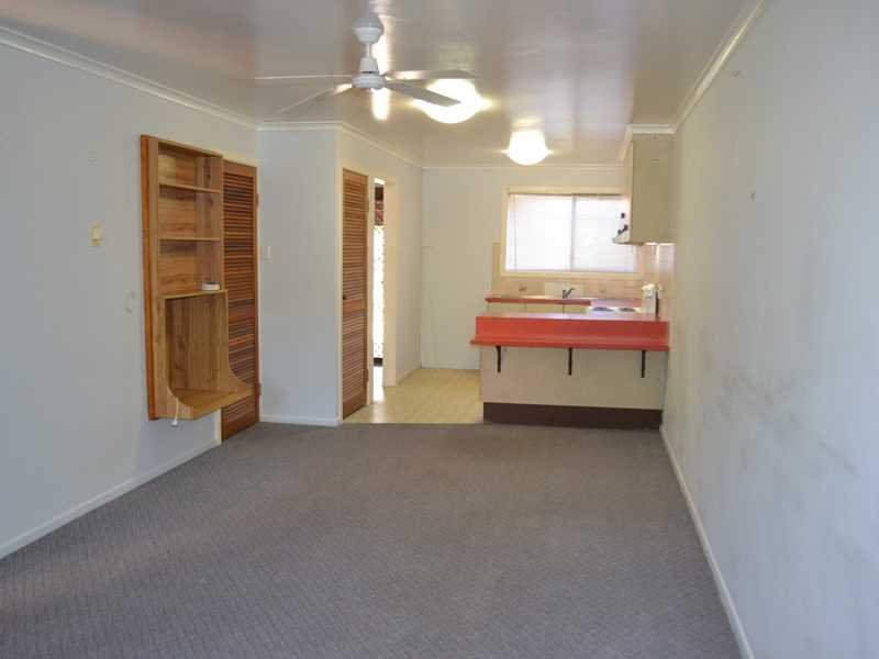 Unit 2/26 Beach Avenue TANNUM SANDS 9