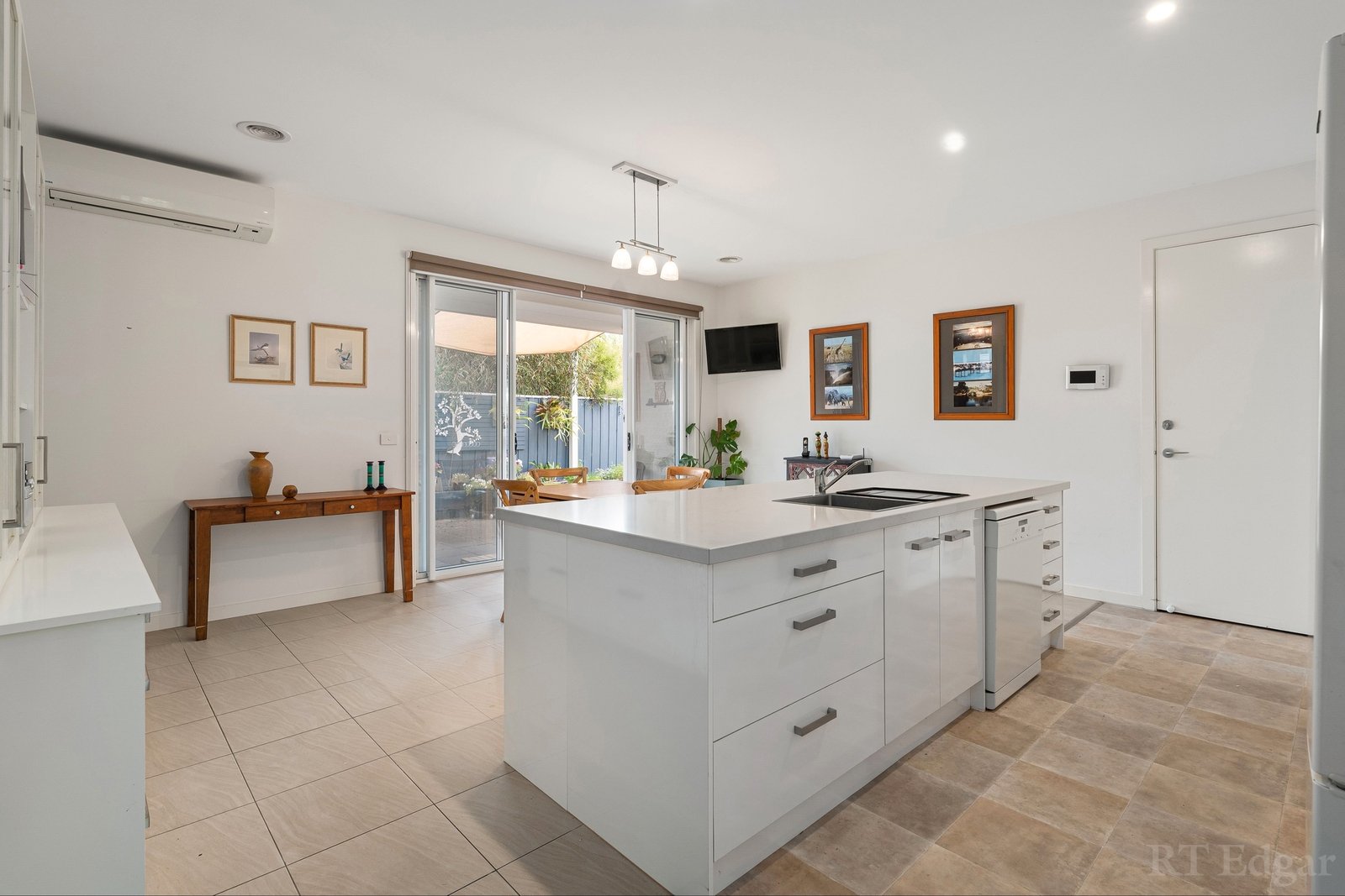 Real Estate and Property in Unit 2/29 Hygeia Street, Rye, VIC