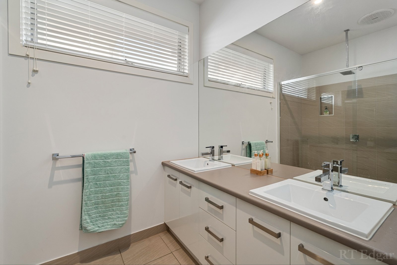 Real Estate and Property in Unit 2/29 Hygeia Street, Rye, VIC