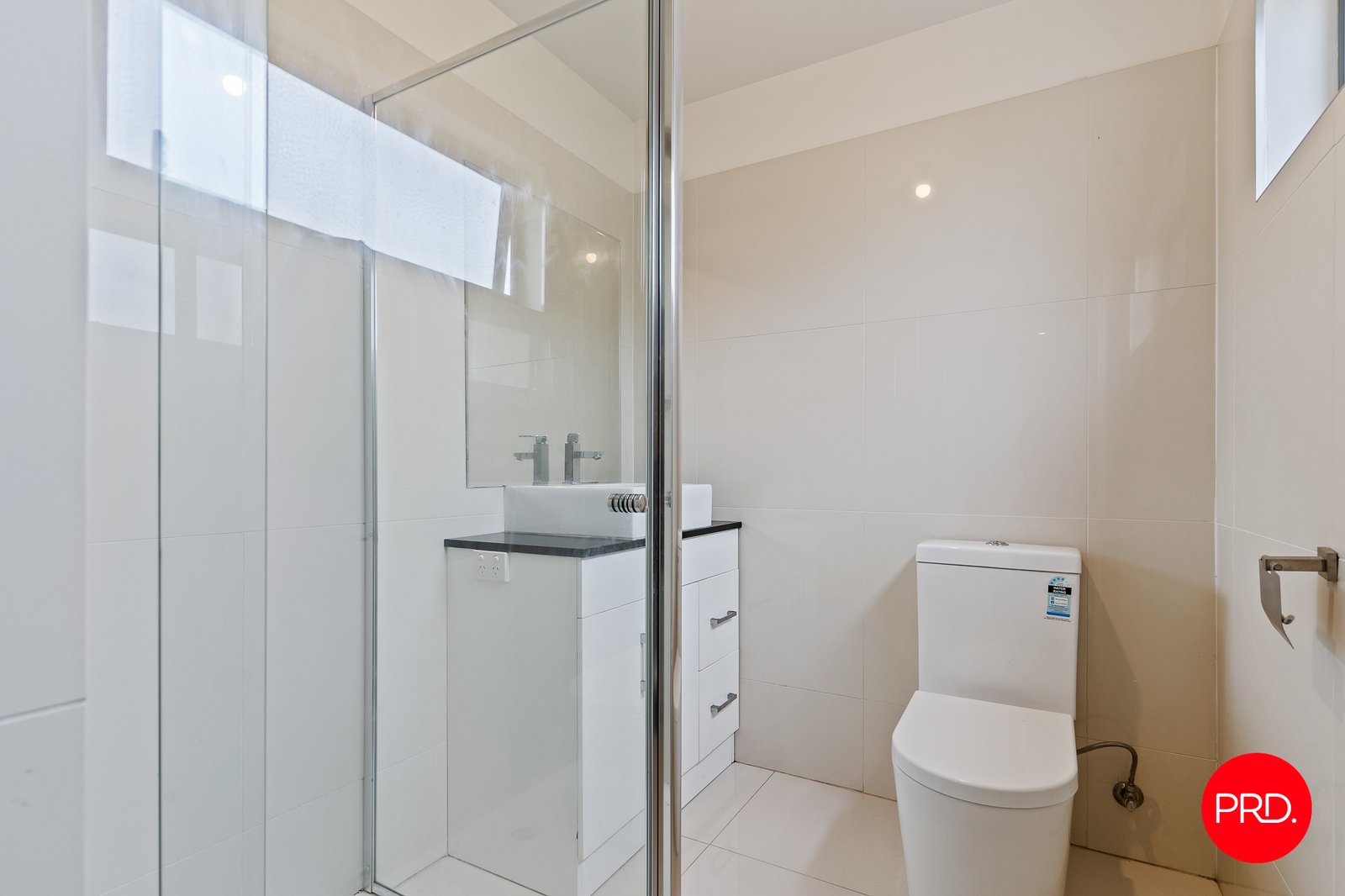 Unit 2/3 High Street KANGAROO FLAT 9