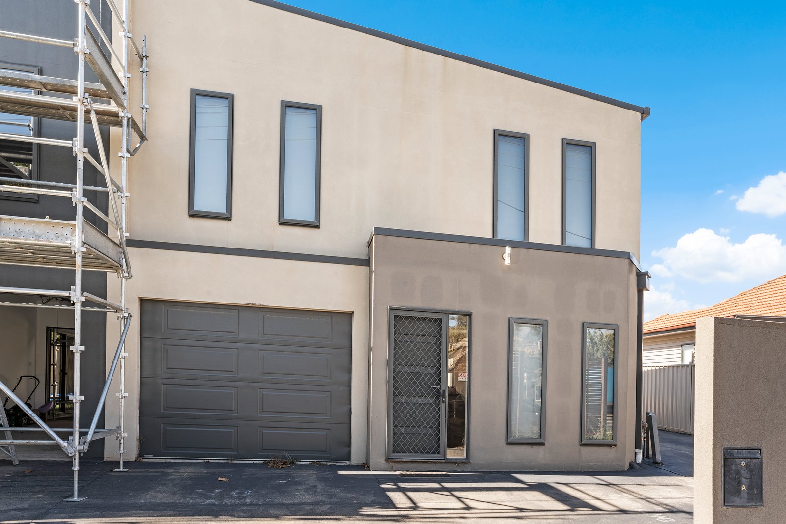 Unit 2/3 High Street KANGAROO FLAT 2