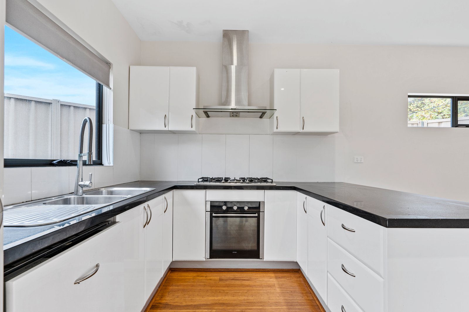 Unit 2/3 High Street KANGAROO FLAT 5
