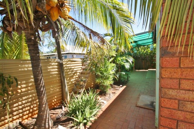 Unit 2/37 Taylor Road CABLE BEACH 1