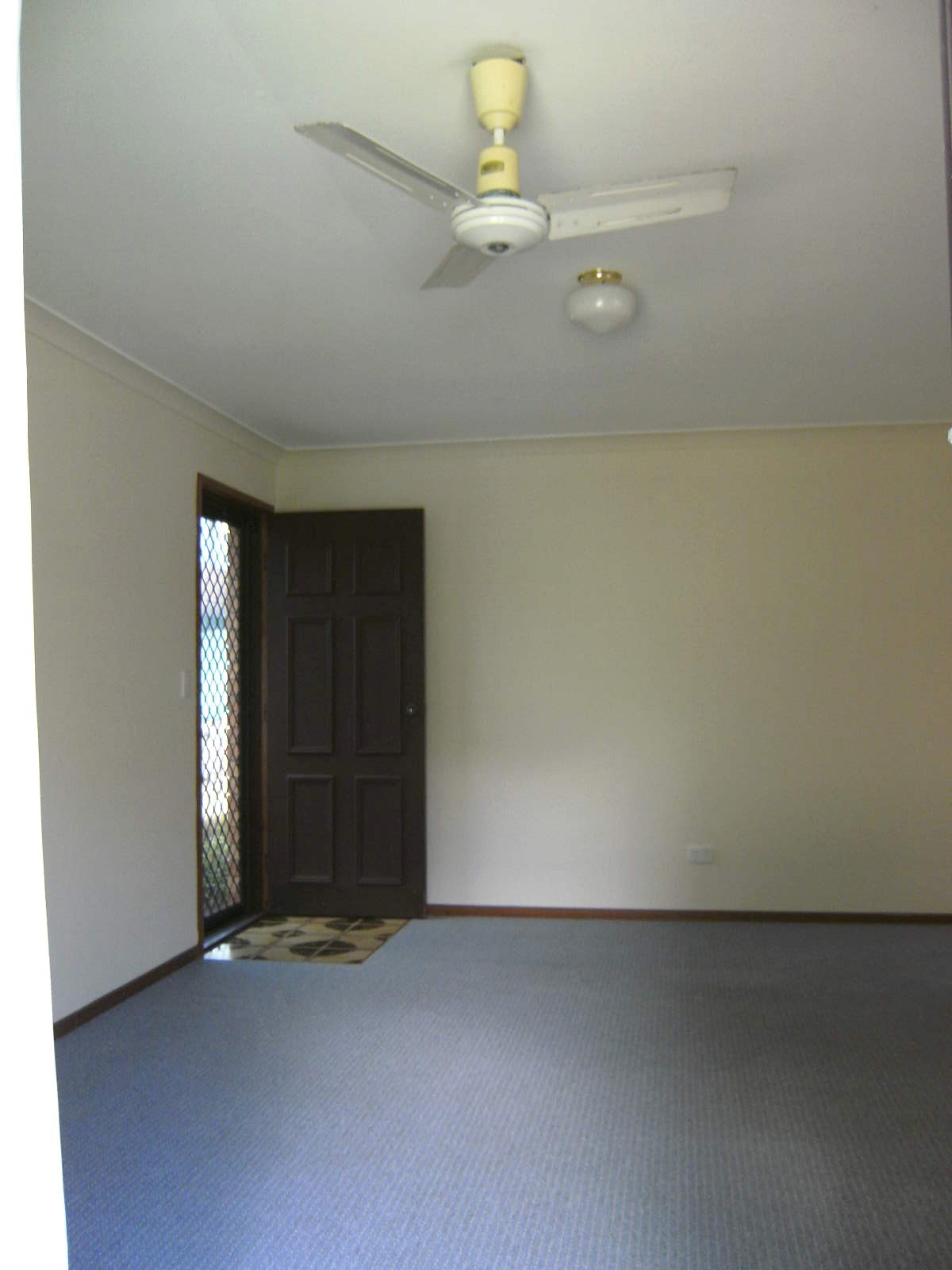 Unit 2/40 Miami Shore Parade MIAMI 9