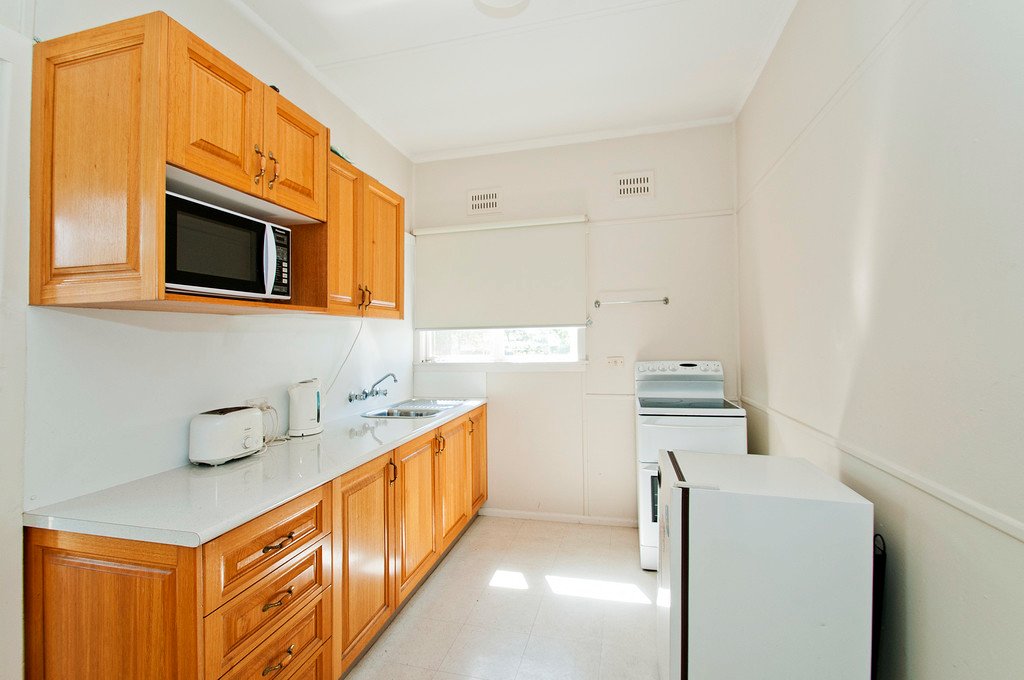 Unit 2/5 Heininger Street DAPTO 1