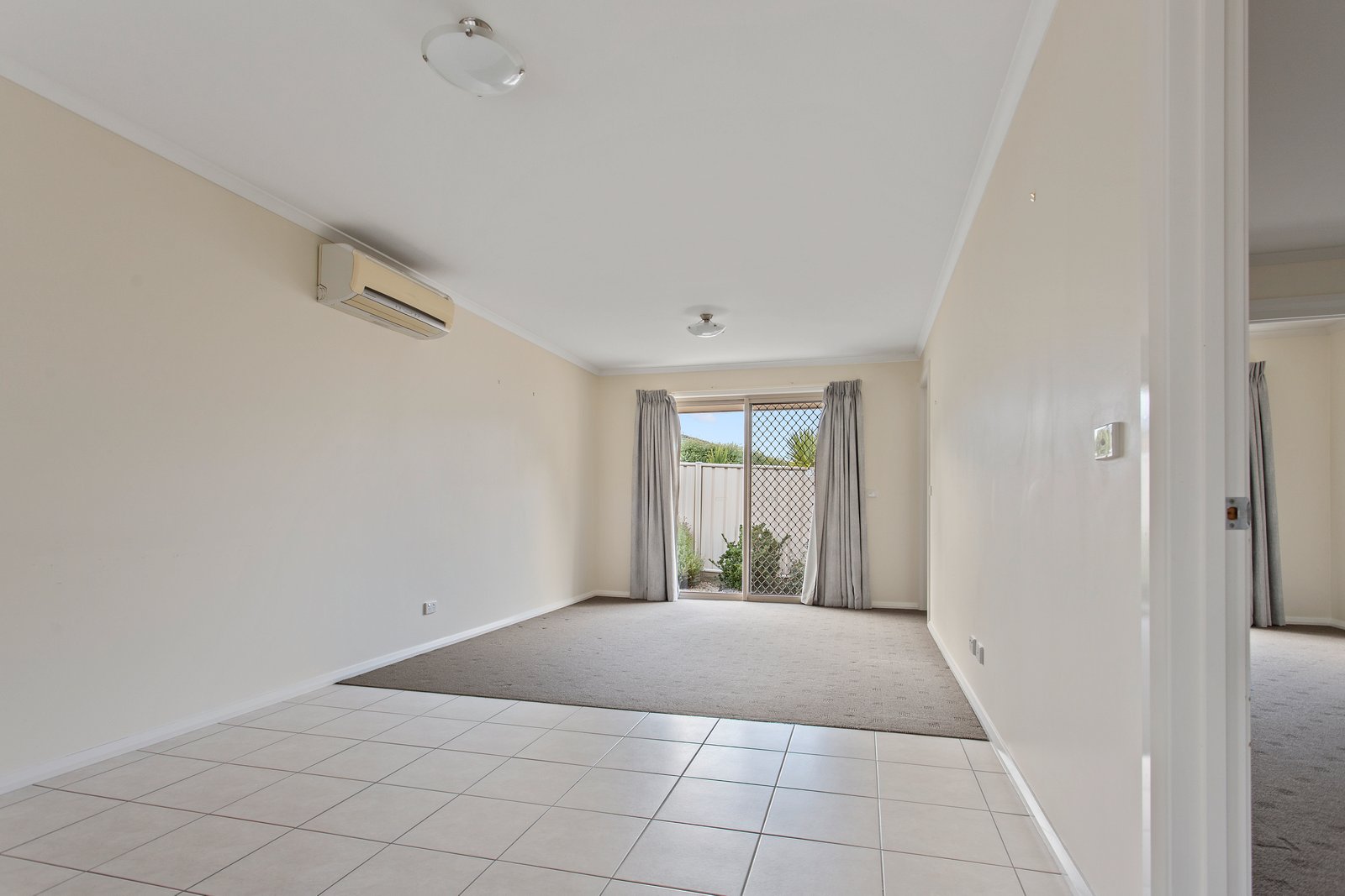 Unit 2/50 Mistletoe Street GOLDEN SQUARE 4