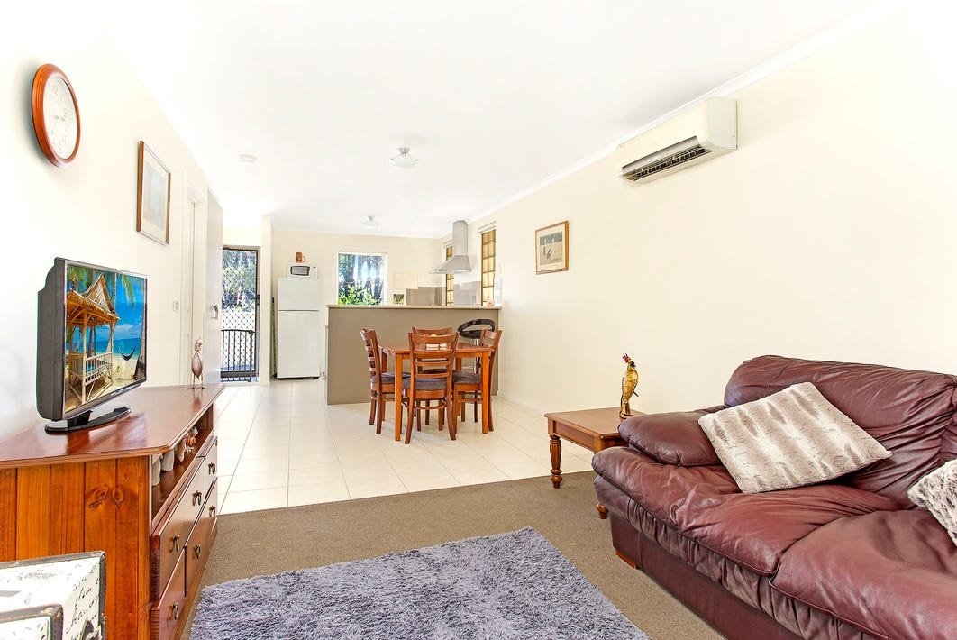 Unit 2/50 Mistletoe Street GOLDEN SQUARE 5