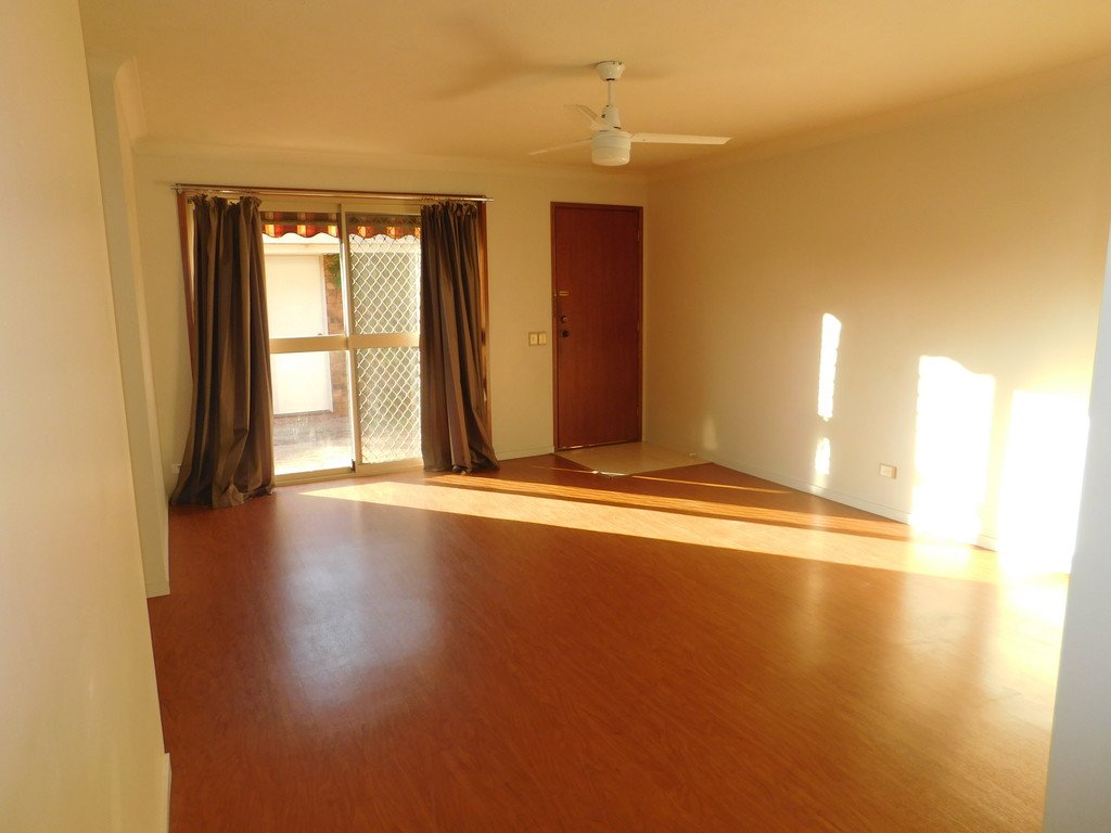 Unit 2/7 Chipwood Close BURLEIGH WATERS 7