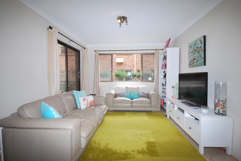 Unit 3 1933 Gold Coast Highway BURLEIGH HEADS 2