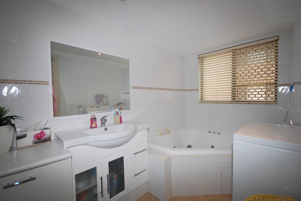 Unit 3 1933 Gold Coast Highway BURLEIGH HEADS 6