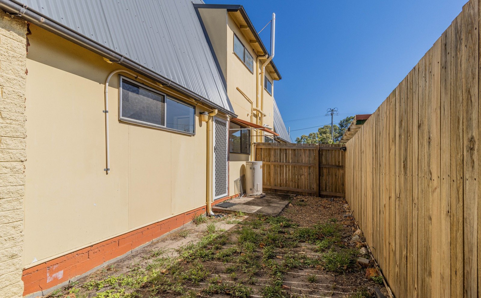 Unit 3/10 Hibiscus Street  URANGAN 11