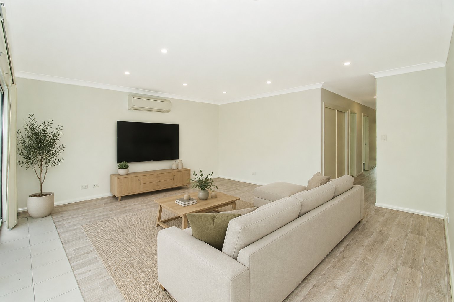 Unit 3/122 Bong Bong Road HORSLEY 4