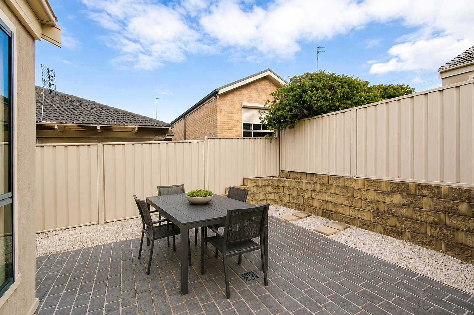 Unit 3/122 Bong Bong Road HORSLEY 10