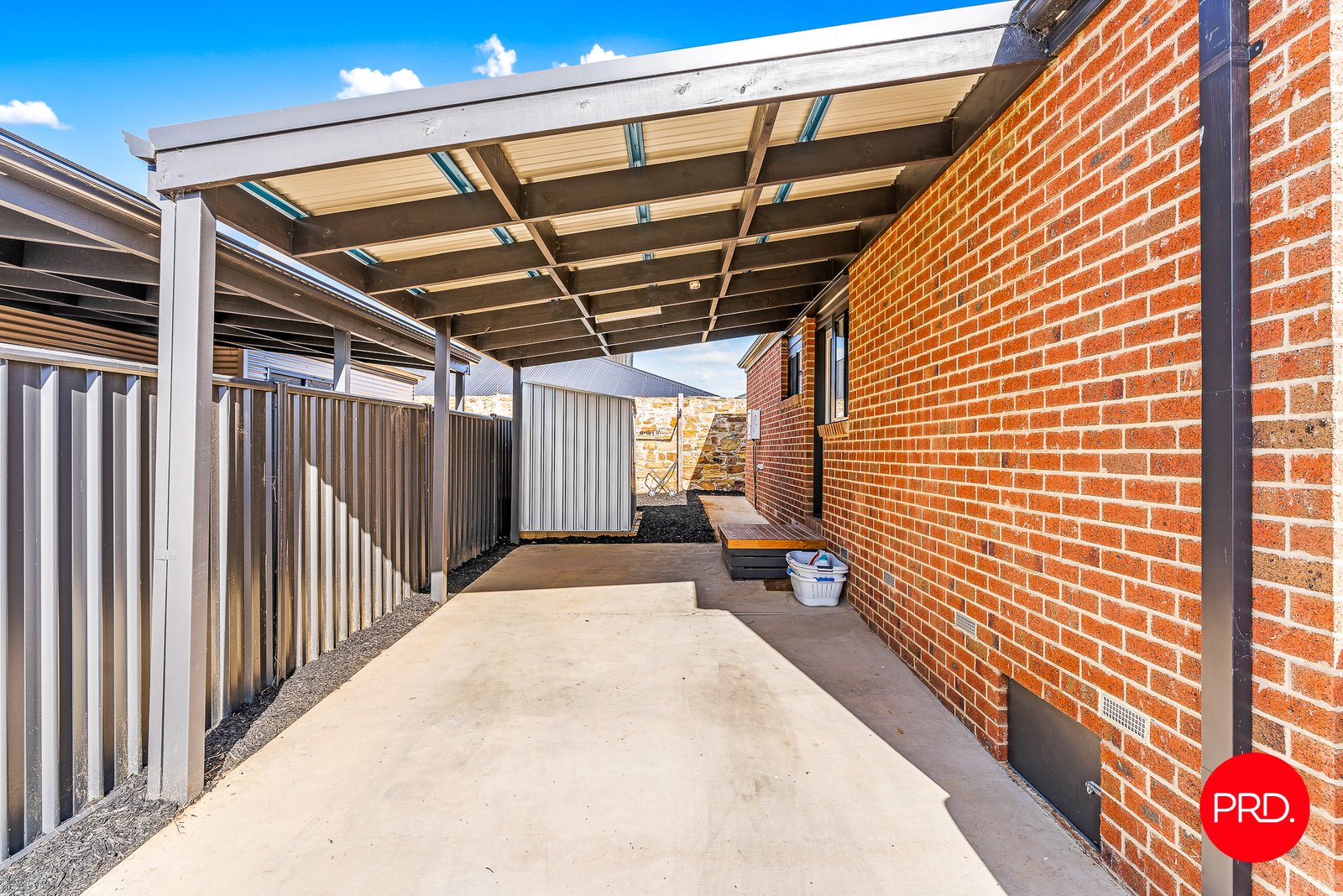 Unit 3/15 Daniel Street LONG GULLY 2