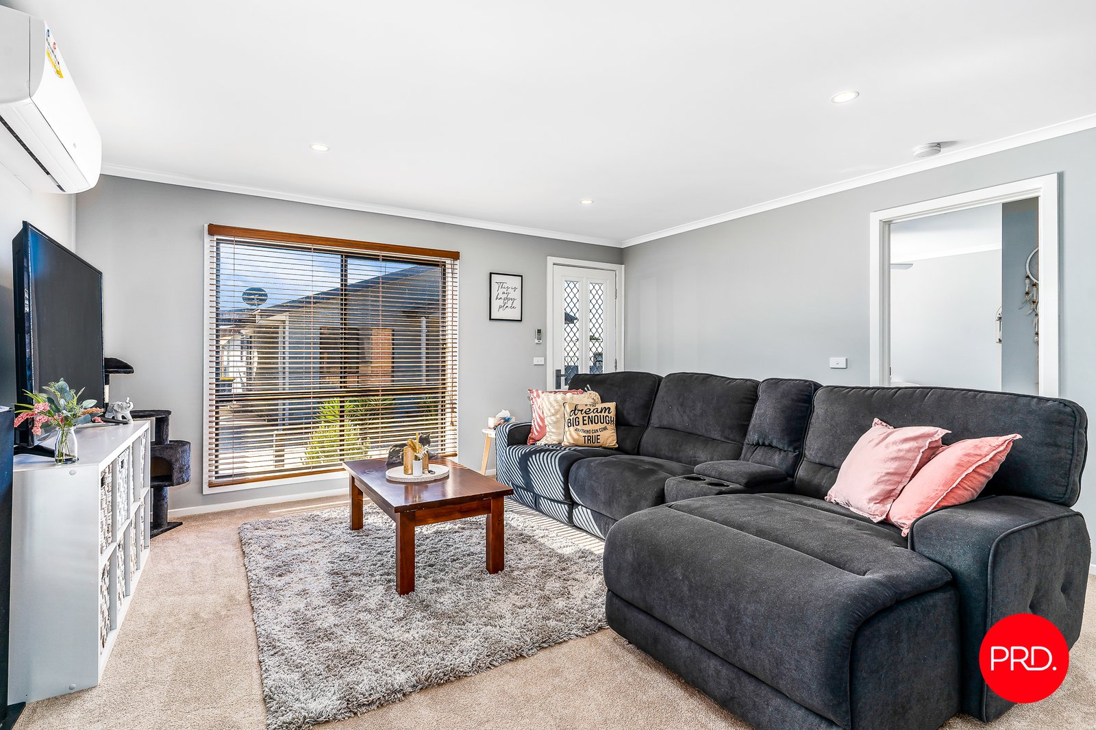 Unit 3/15 Daniel Street LONG GULLY 3