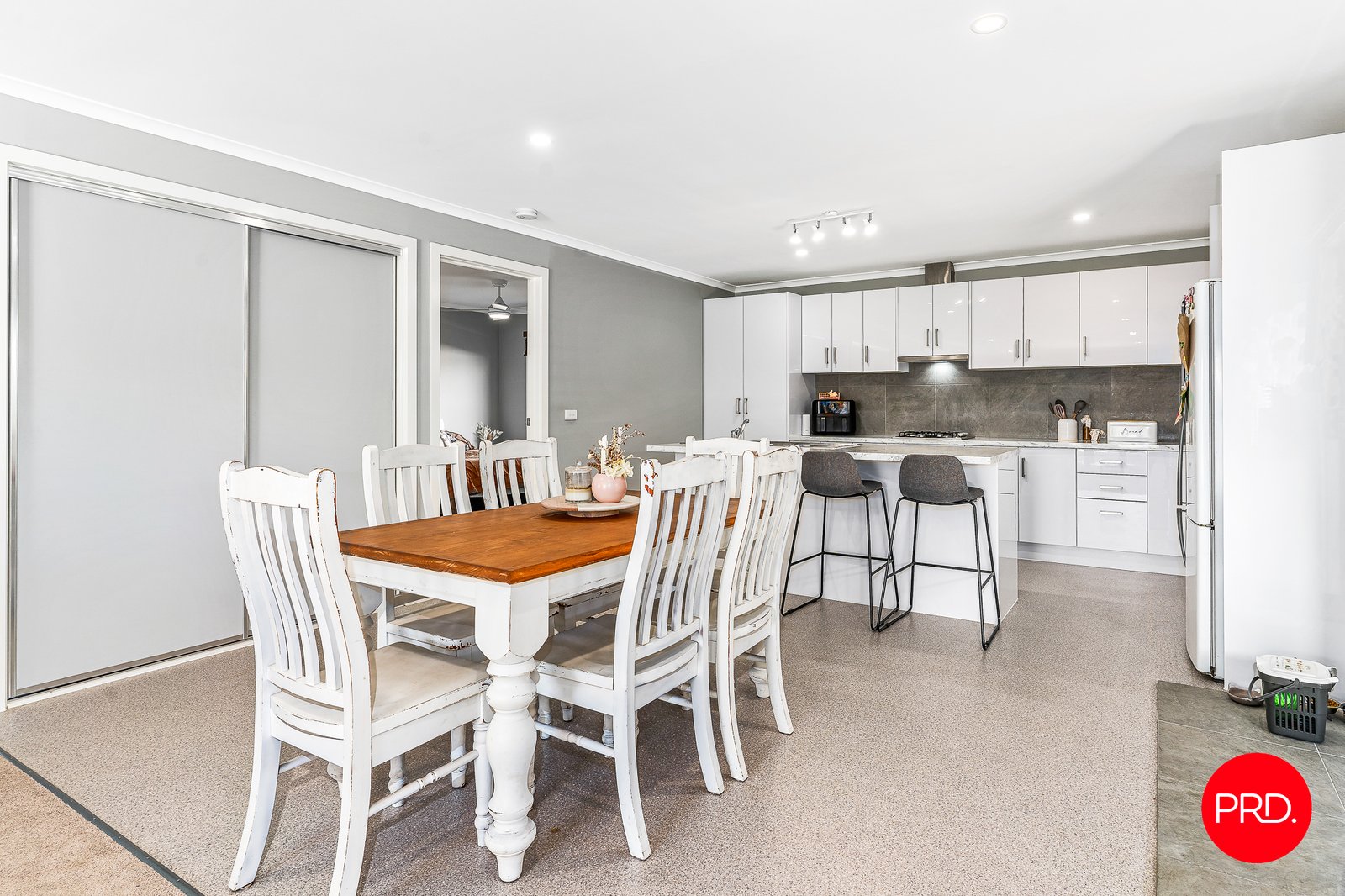 Unit 3/15 Daniel Street LONG GULLY 8