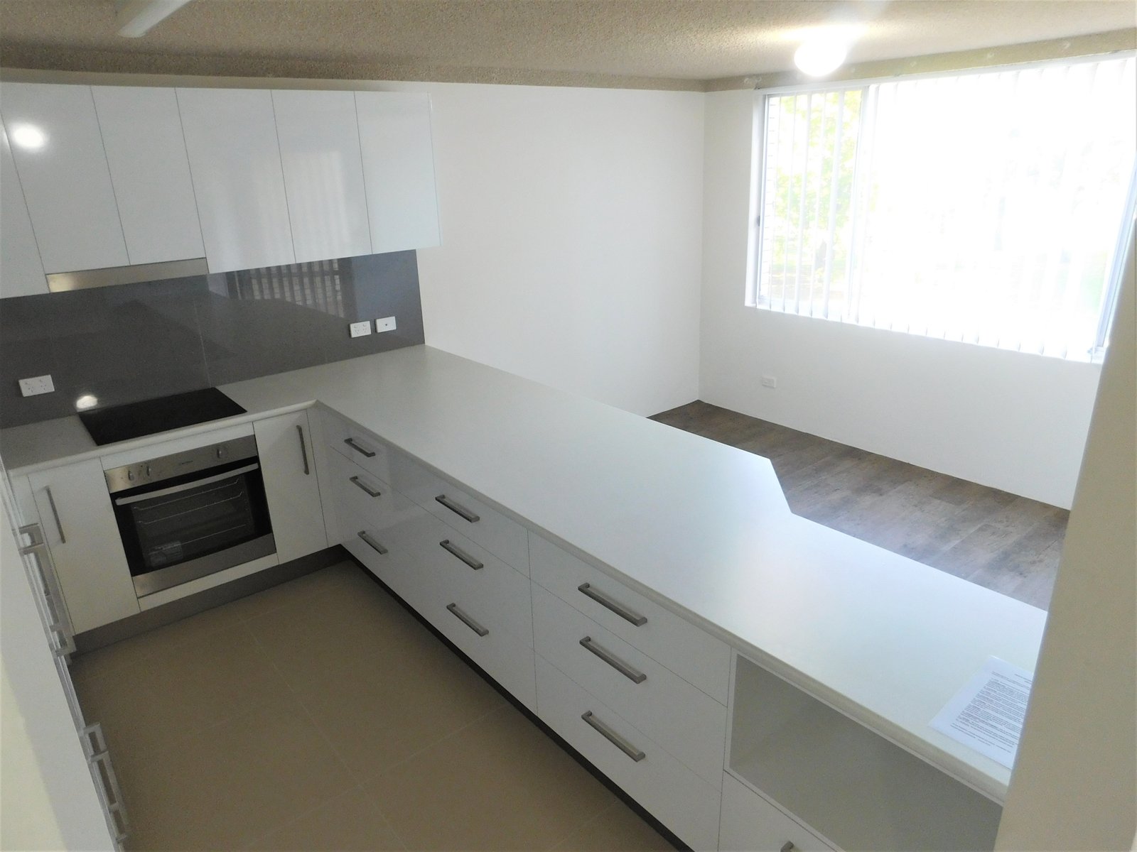 Unit 3/1971 Gold Coast Highway BURLEIGH HEADS 5