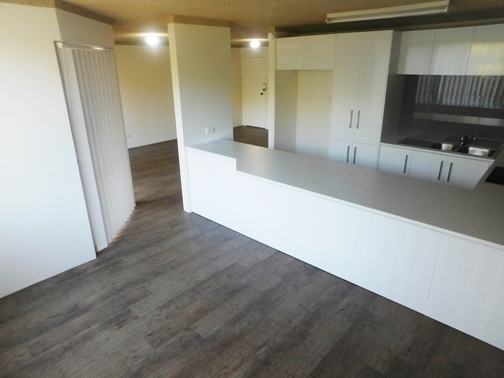 Unit 3/1971 Gold Coast Highway BURLEIGH HEADS 5