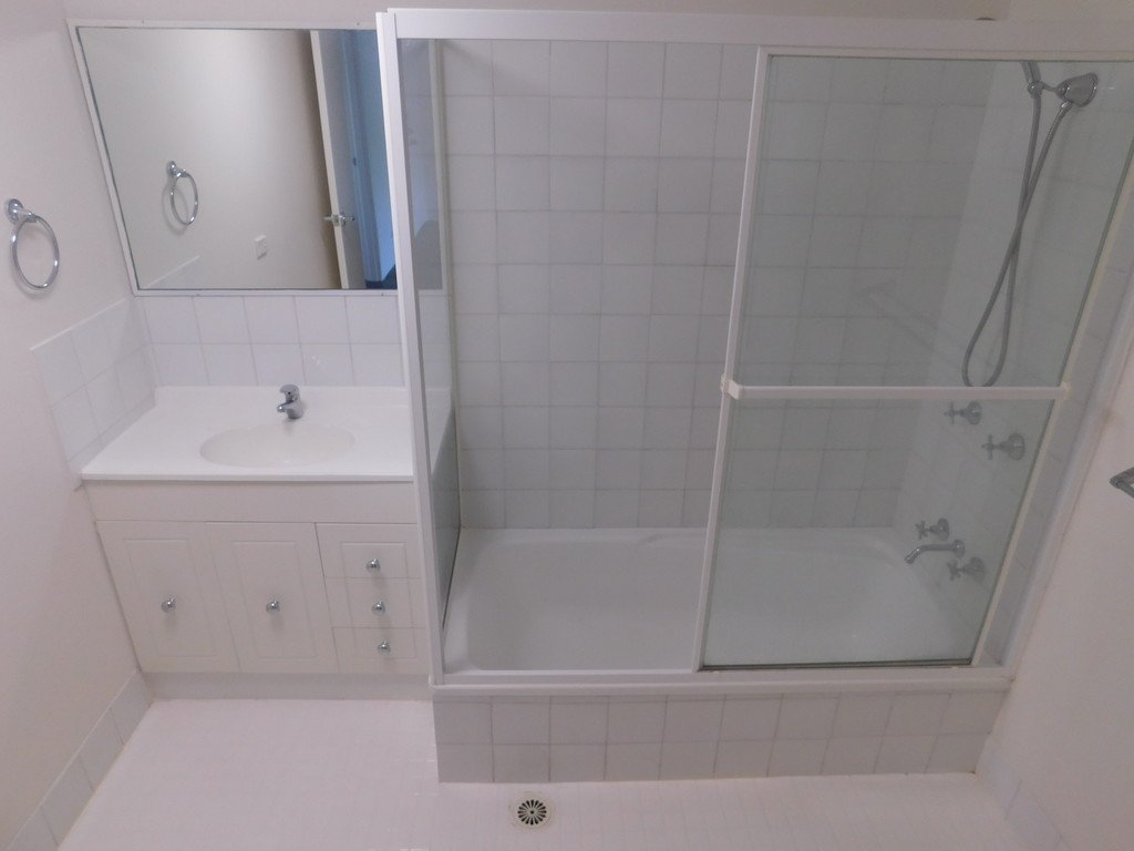 Unit 3/1971 Gold Coast Highway BURLEIGH HEADS 9