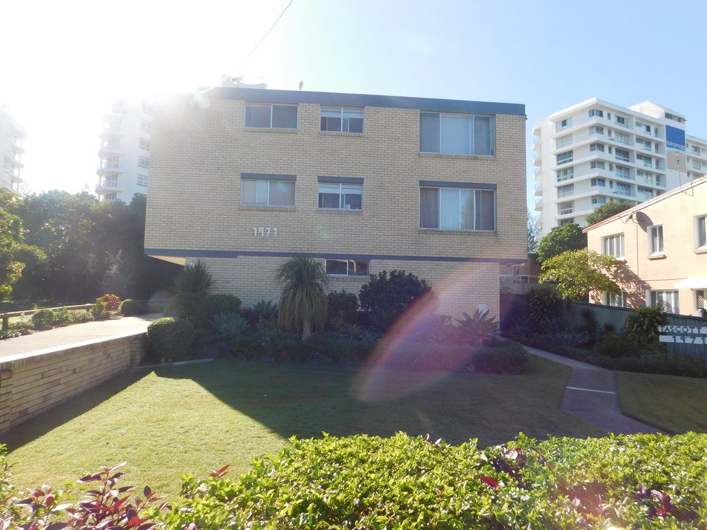Unit 3/1971 Gold Coast Highway BURLEIGH HEADS 10