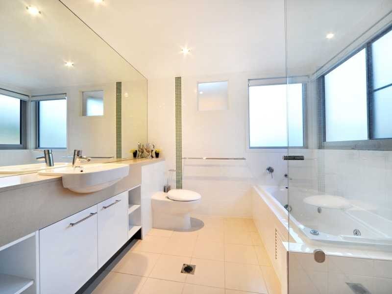 Unit 323 Shingley Drive CANNONVALE 7