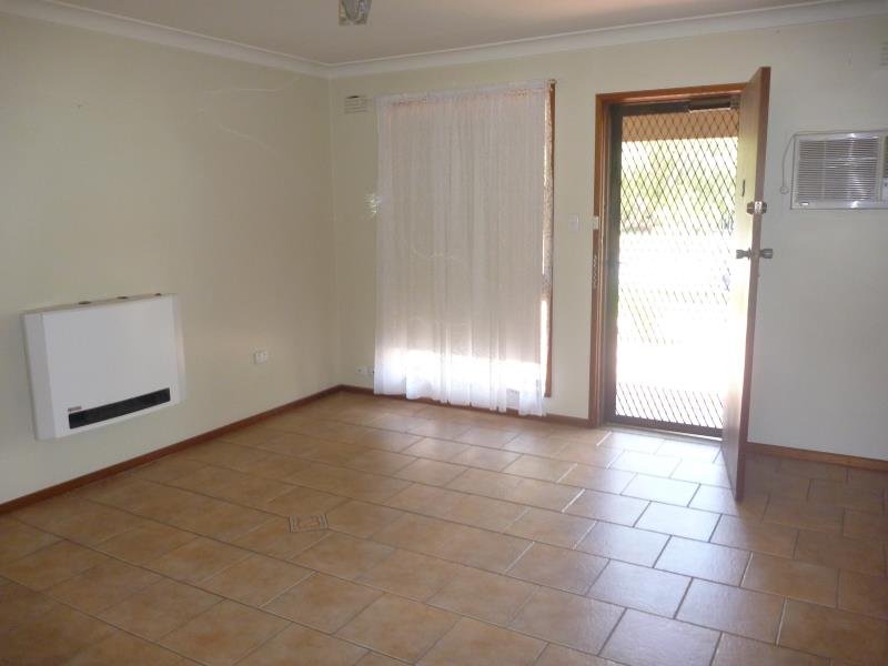 Unit 3/263 Bourke Street TOLLAND 2