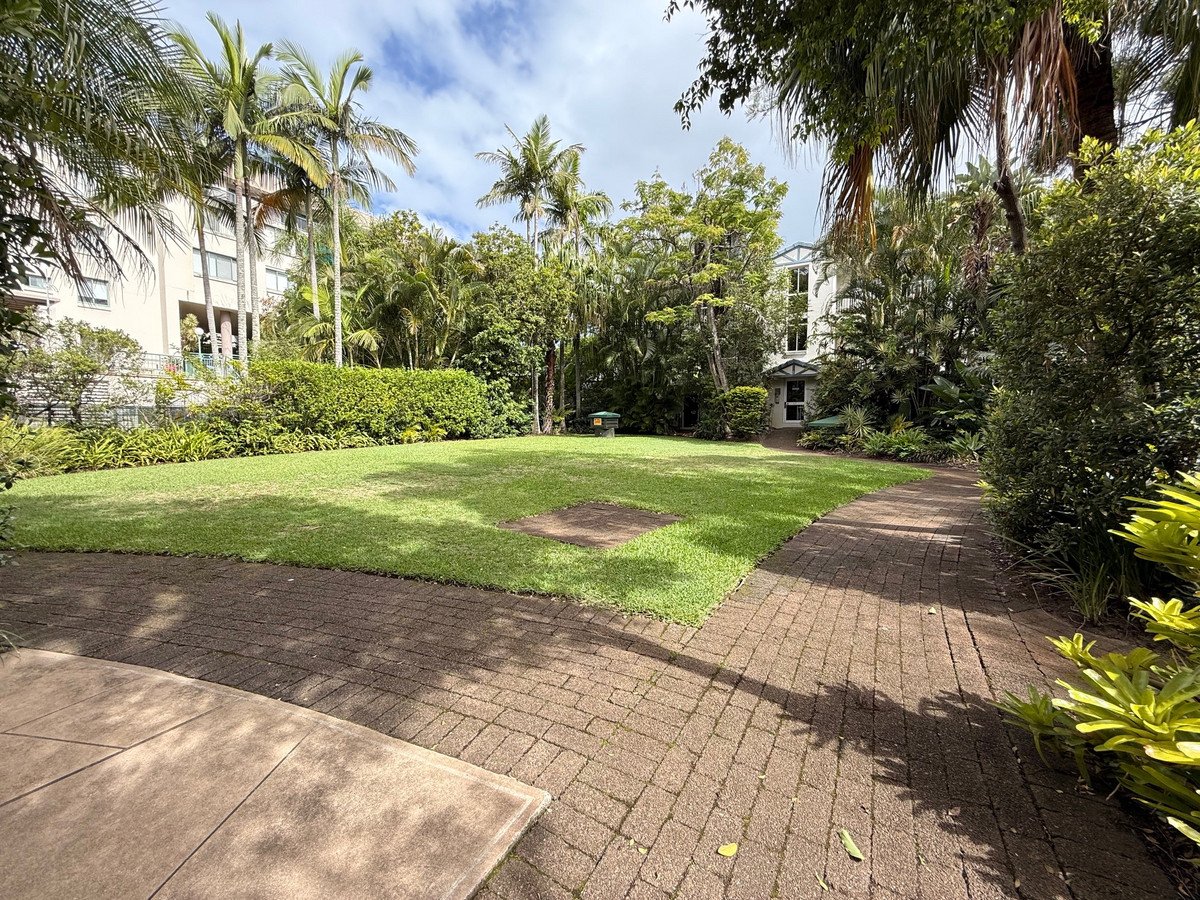 Unit 347/15 Burleigh Street BURLEIGH HEADS 9