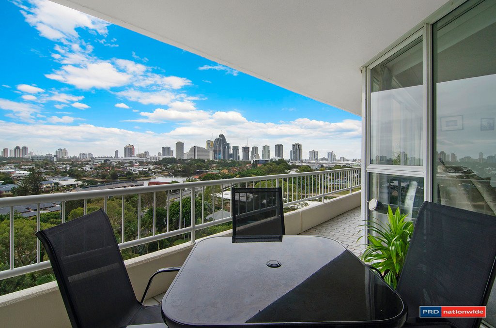 Unit 38/56 Hooker Bvd BROADBEACH 3