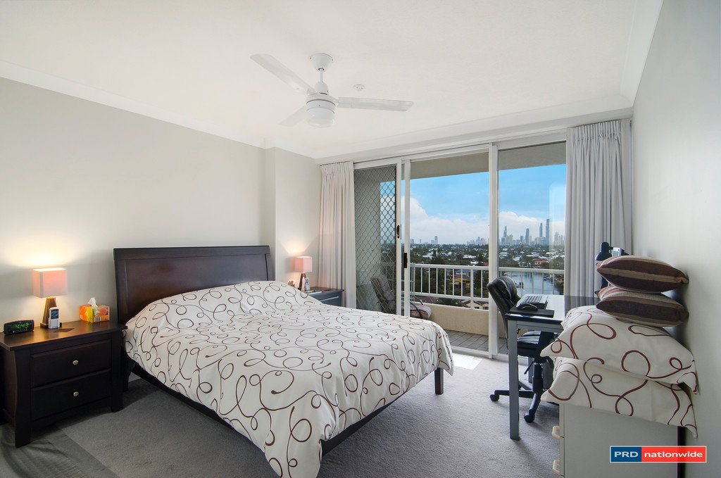 Unit 38/56 Hooker Bvd BROADBEACH 9